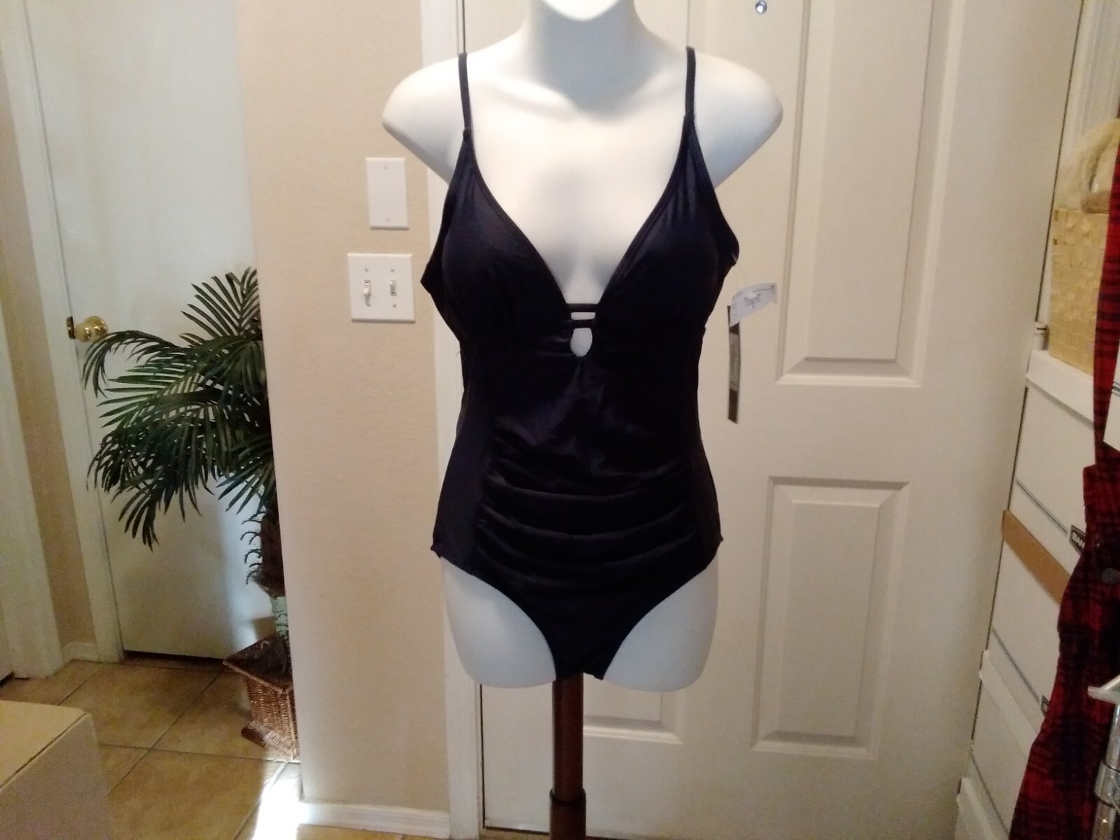 Womans Swimsuit Nicole Miller One Piece Size Small Navy Blue MSRP $120