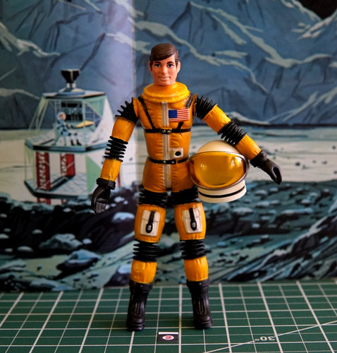 1968 Mattel Major Matt Mason DOUG DAVIS w/ SPACE HELMET - No Broken Wires!