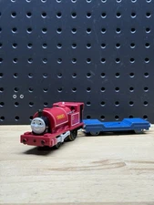 Thomas & Friends Trackmaster Motorized Skarloey With Cargo Car