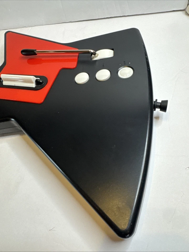 Guitarra Inalámbrica Guitar Hero Red Nyko Frontman - Playstation 2 -80592 - SIN DONGLE Foto 2 de 4