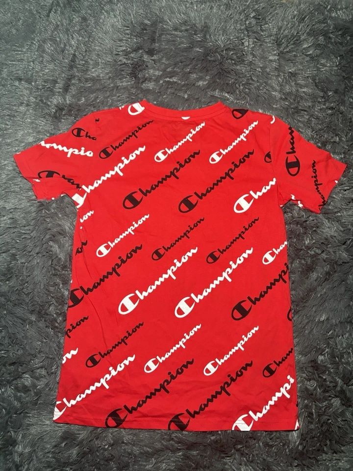 Красная футболка с логотипом Champion Boys All Over Print Script короткий рукав размер детский XL - Изображение 3 из 3