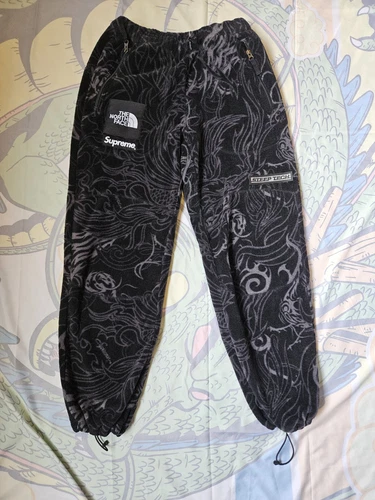 Pantalon polaire dragon noir Supreme Northface homme petit