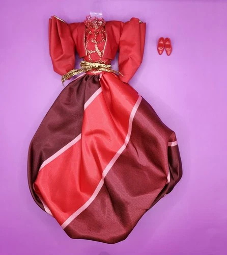 1985 Barbie - OSCAR DE LA RENTA FASHION IX - Complete - MINT