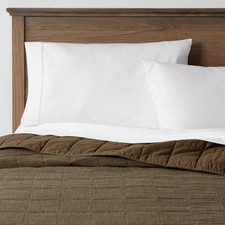 Full/Queen Space Dyed Cotton Linen Quilt Olive - Threshold