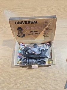 VTG Steam Travel Iron Model 1675 w/Box Bag WORKS Universal Stewardess Atomic 50s