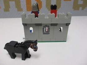 ( i 8 ) Lego Castle 6040 Blacksmith Shop Forge with BA
