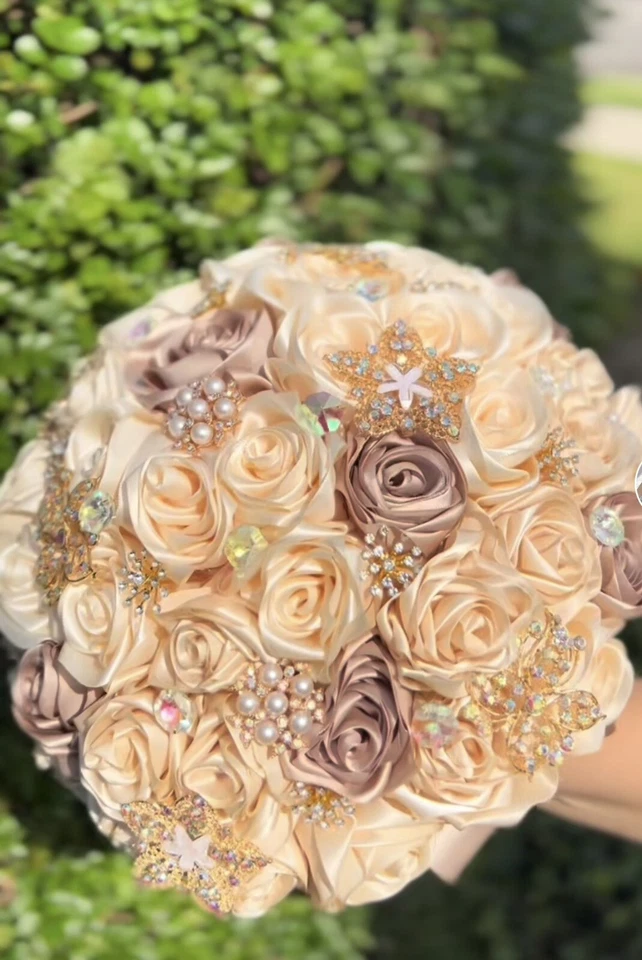 Ribbon Quinceañera Bouquet - Image 3 of 3