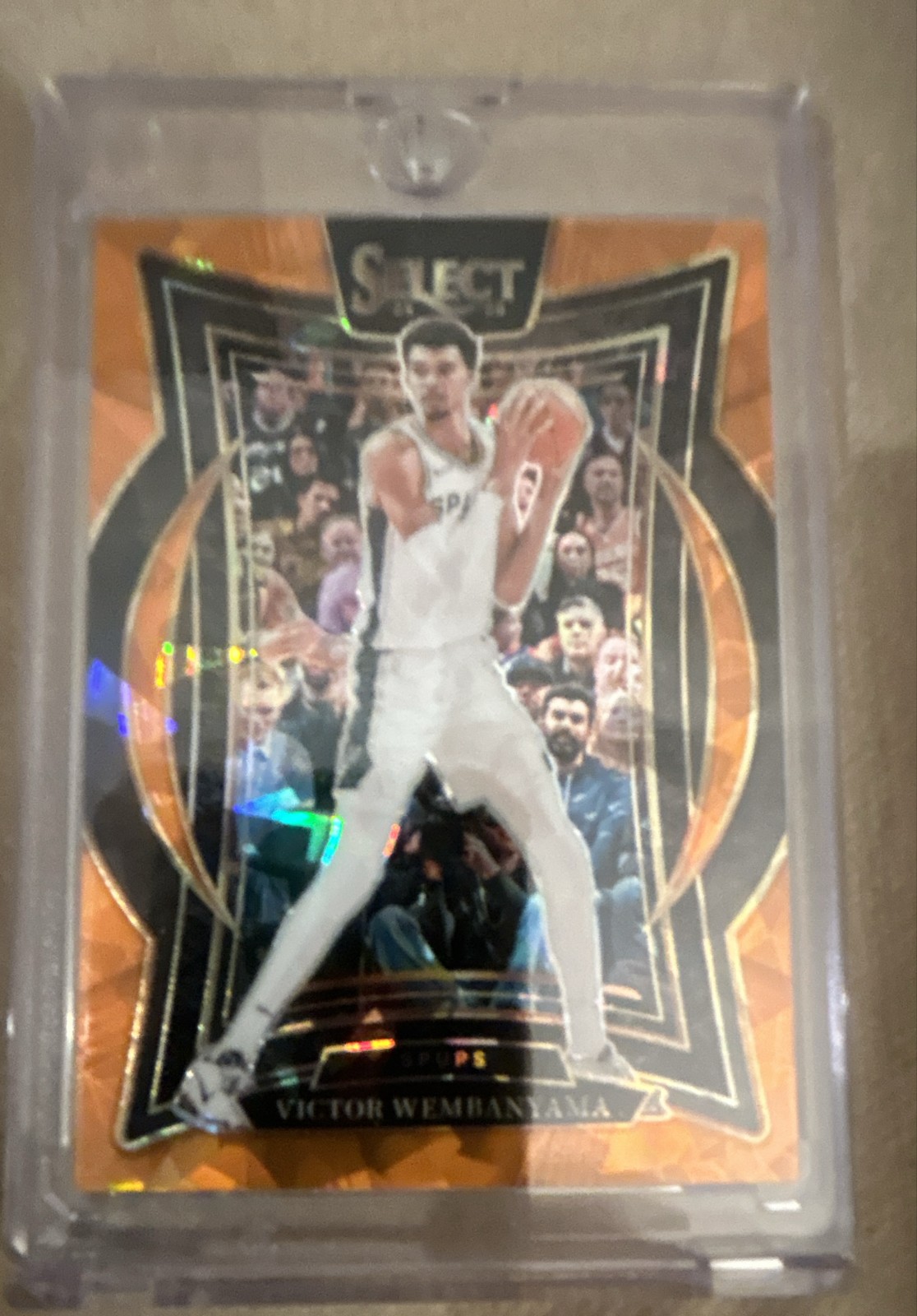 2024-25 Panini Select Concourse Victor Wembanyama Orange Cracked Ice Prizm /275