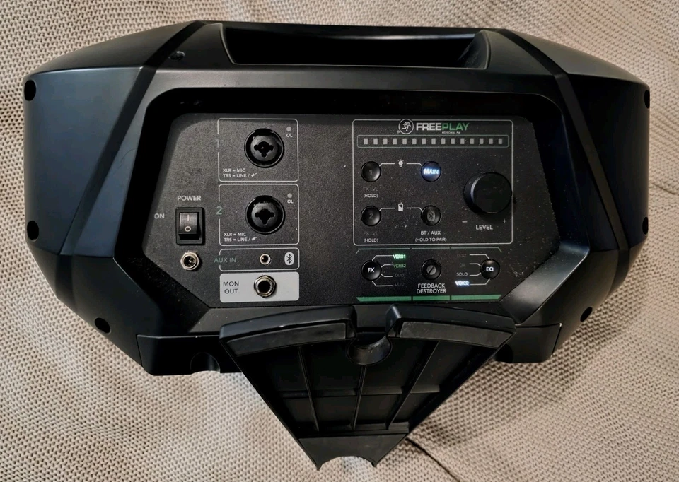 Altavoz portátil personal PA Mackie FreePlay Foto 2 de 4
