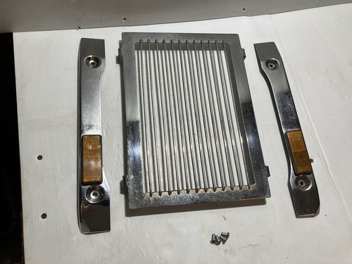1998 Yamaha Royal Star Deluxe 1300 Radiator Shroud/ Trim (see pics/rust) (Oem)