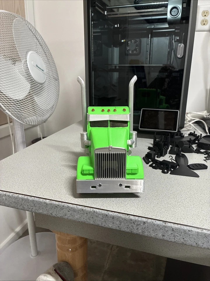 Kenworth W900 1:32 Scale 3d Printed Model Truck - Image 2 of 4