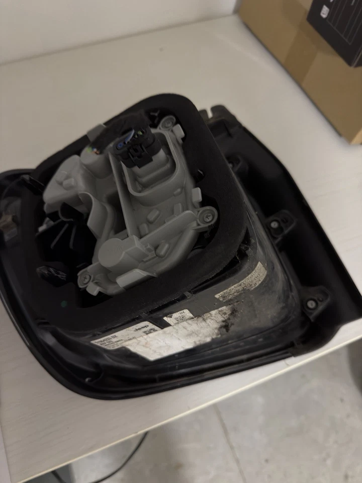 Faro Gruppo Ottico Posteriore Jeep Renegade - Immagine 2 di 4