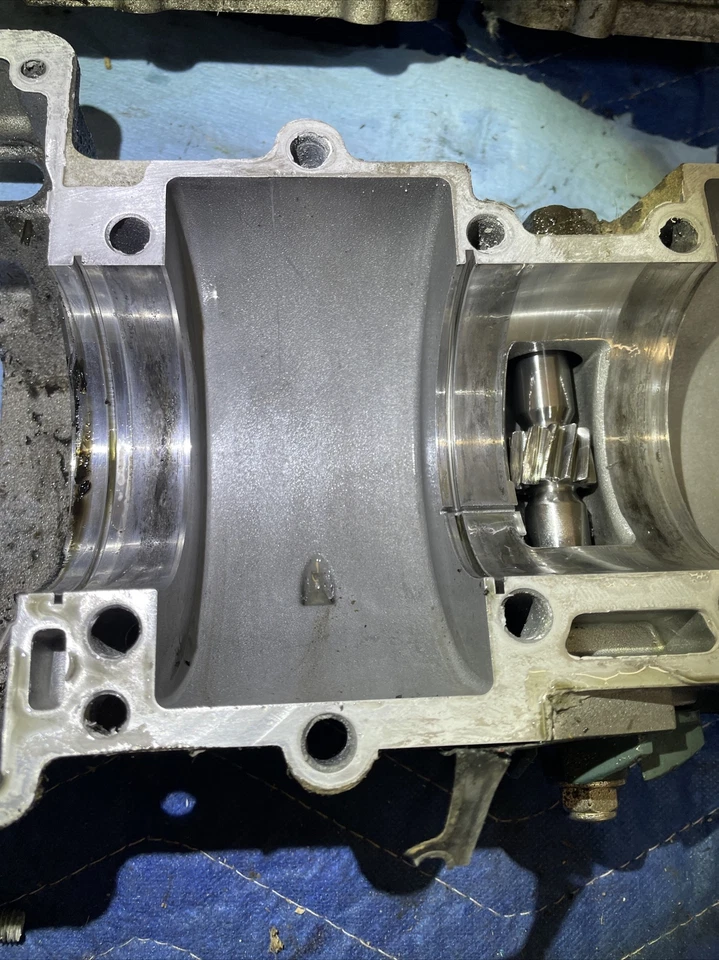 Juego de mitades de cárter Polaris Rmk 600 2008 par 138 Foto 2 de 4