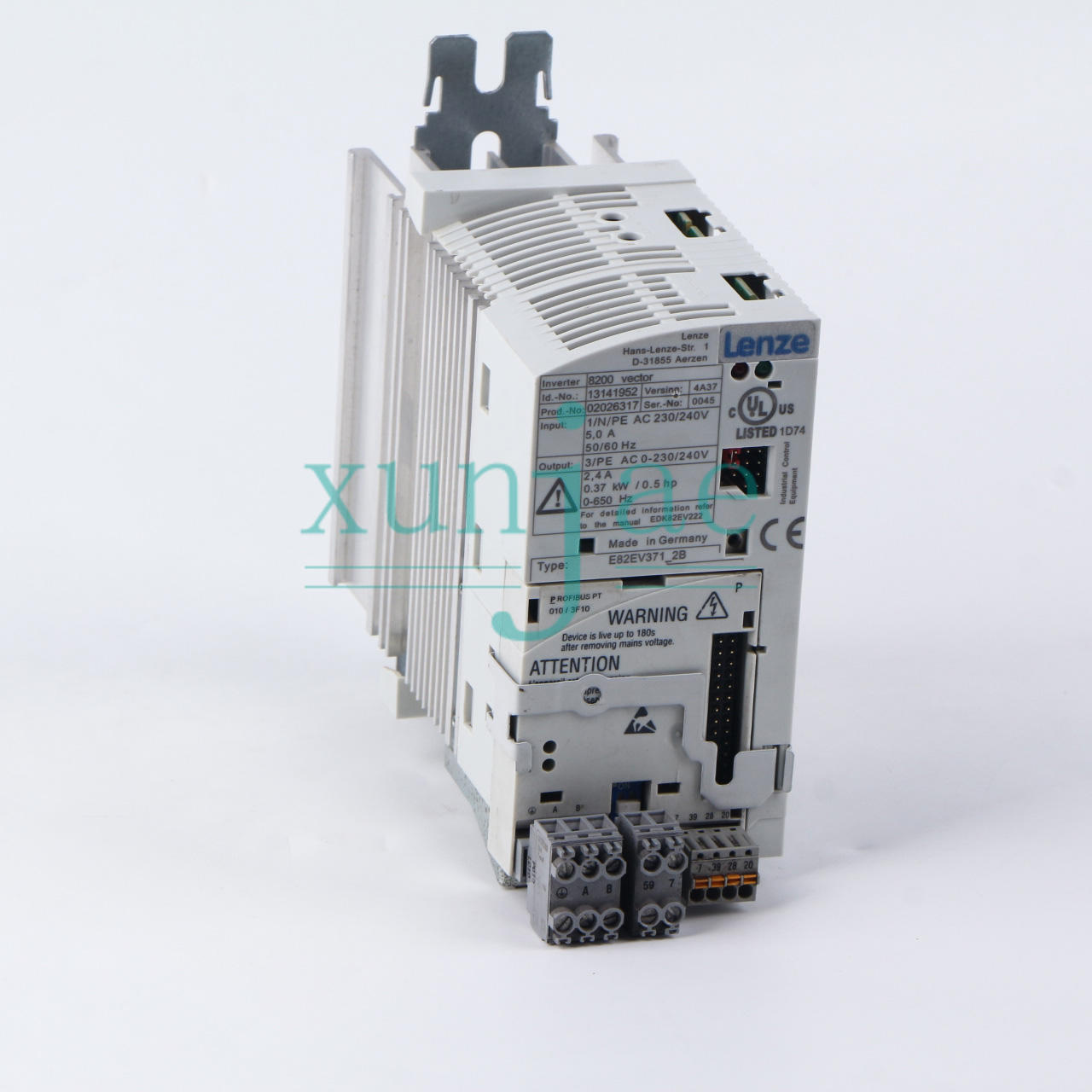 1piece Used Lenze Drive E82EV371-2B 0.37KW 220V