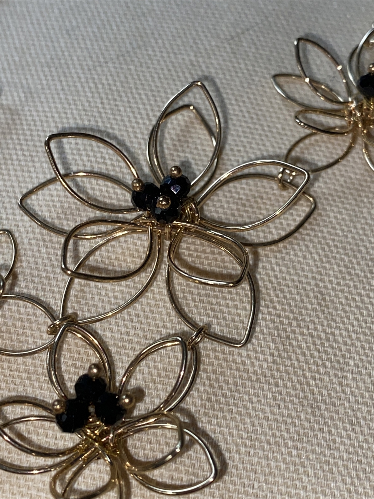 Delicate STATEMENT NECKLACE Gold Wire Flower & Black Rhinestone Beaded