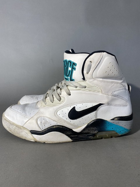 nike air command force pump