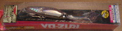 Yo-Zuri Sashimi 3D Squirt Squid Lure R1069-CPPL Chameleon Natural Glow 7 1/2''
