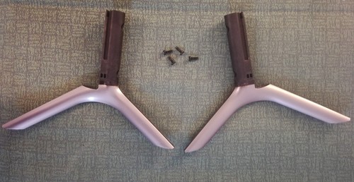 Standfüße BN63-18043X BN63-18040X aus TV SAMSUNG GQ55Q67RGTXZG