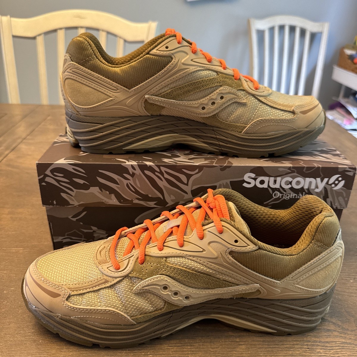 Saucony Progrid Omni Starcow Beige/Tan S70869-2 Men's Size 10