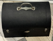 CATHOLIC CHURCH PRIESTS DOME TOP CHALICE & PATEN CARRY CASE 7 x 11 1/2 x 7 5/8"