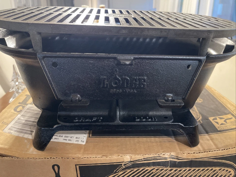Antigo Lodge Ferro Fundido Sportsman’s Grill Estilo Hibachi Carvão Portátil Novo na Caixa - Imagem 2 de 4