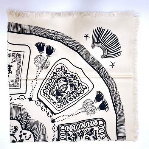 Hermes Carre 80 Schal Säbel Deko Tasche Fransen Muster Etikett M1_0929 - Bild 6 von 13