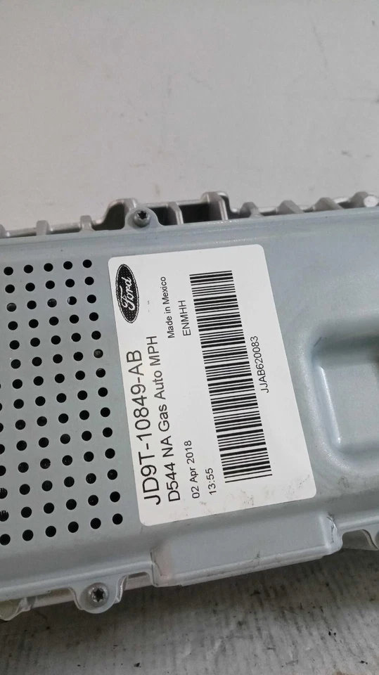 Medidor de velocímetro usado se adapta a: Lincoln Continental Cluster 2018 MPH desde 01/05/17 Foto 2 de 4