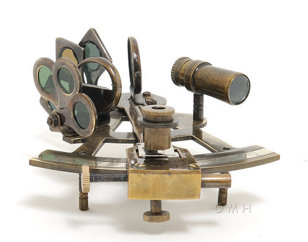 Полнофункциональный морской секстант в деревянной коробке средний размер 15790₽