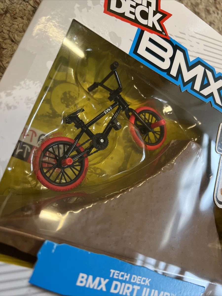 Tech Deck BMX Dirt Jump Kit with Kinetic Sand BMX Dirt (Target Exclusive)