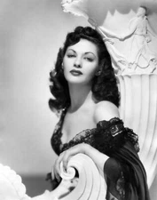 yvonne de carlo 8x10 Picture Celebrity Print