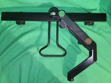 Humanscale M8.1 Dual Monitor Arm  Crossbar  Handle  Easy Adjust Black