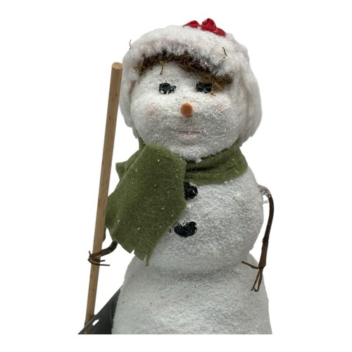 2 Vintage Byers’ Choice Snowmen with Knit Stocking And Metal Shovel 9.5” Tall - Picture 3 of 9