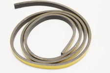 MTC6568 GUARNIZIONE SUPERIORE PARABREZZA LATO TETTO DEFENDER - OEM