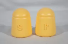 RARE! VINTAGE STEP 2 PRETEND PLAY YELLOW  SALT & PEPPER SHAKERS 2 1/2" TALL