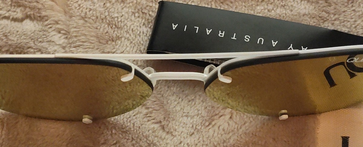 Quay Rebelle Bright White Frame/Rose Flash Lenses Aviator  display picture 2