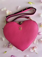 Victoria  s Secret HEART SHAPE CROSSBODY BAG Pink     