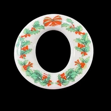 Vintage SPODE Christmas Wreath Circle Porcelain Pin Brooch Holly Berry