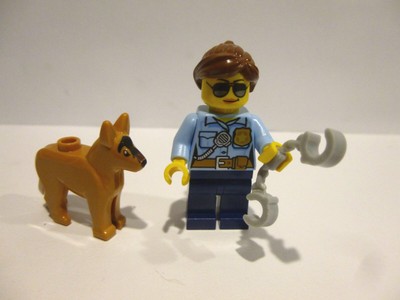 LEGO CITY CREATOR Frauenfigur mit Hund und Knochen NEUWARE