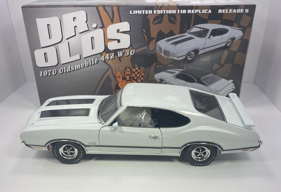 ACME 1/18 Scale 1970 OLDSMOBILE 442 W30”198 Made Prazych Exclusive - Image 2 of 4