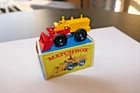 Matchbox Lesney no. 43 tractor shovel - red shovel yellow driver - mint /w box