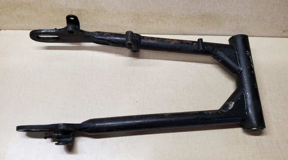 BSA 82-9532 BRAÇO OSCILANTE A65 LIGHTNING A50 1969-70 - Imagem 2 de 4