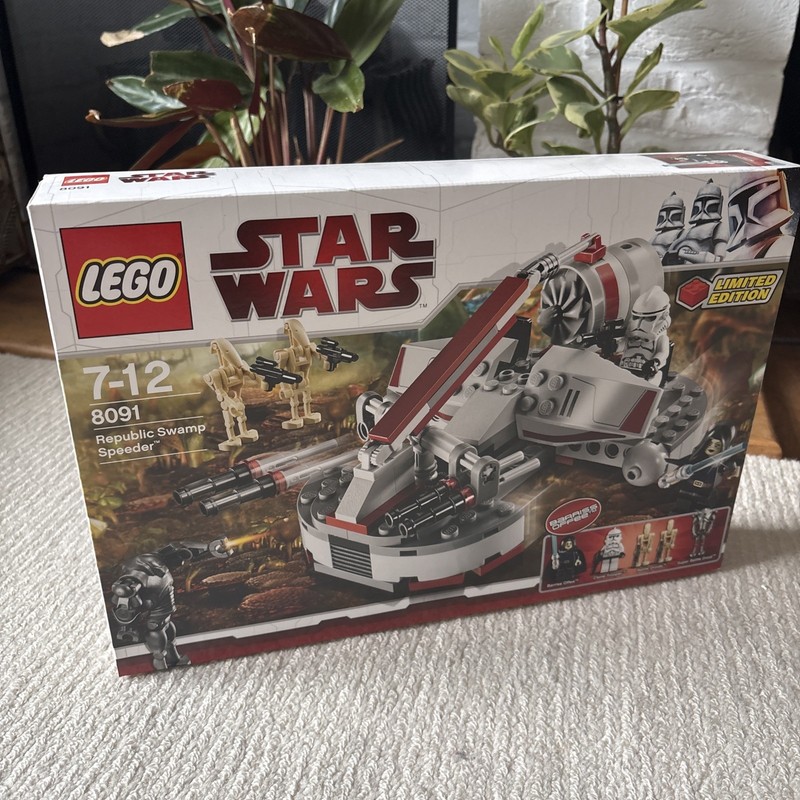 LEGO Star Wars Republic Swamp Speeder Building Kit (8091)