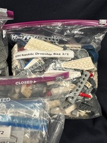 LEGO 10195 Star Wars Republic Dropship with AT-OT Walker Used 100% Complete