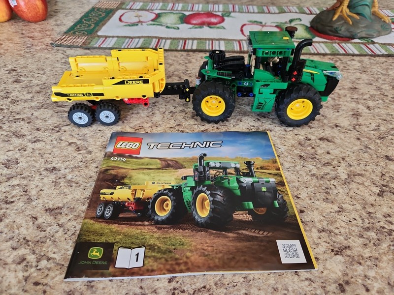 LEGO TECHNIC: John Deere 9620R 4WD Tractor (42136) Used Complete No Box