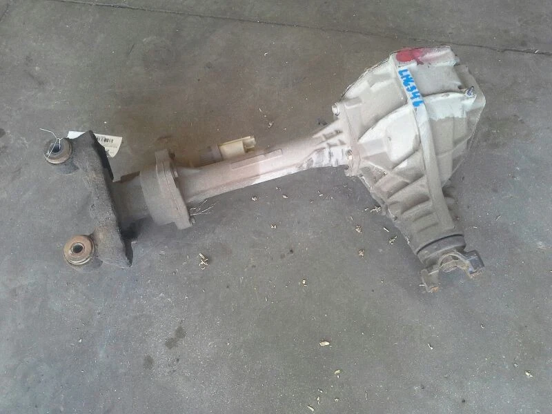 2004-2012 Chevy Colorado Front Axle Differential Carrier 3.73 Ratio OEM - Image 3 of 4