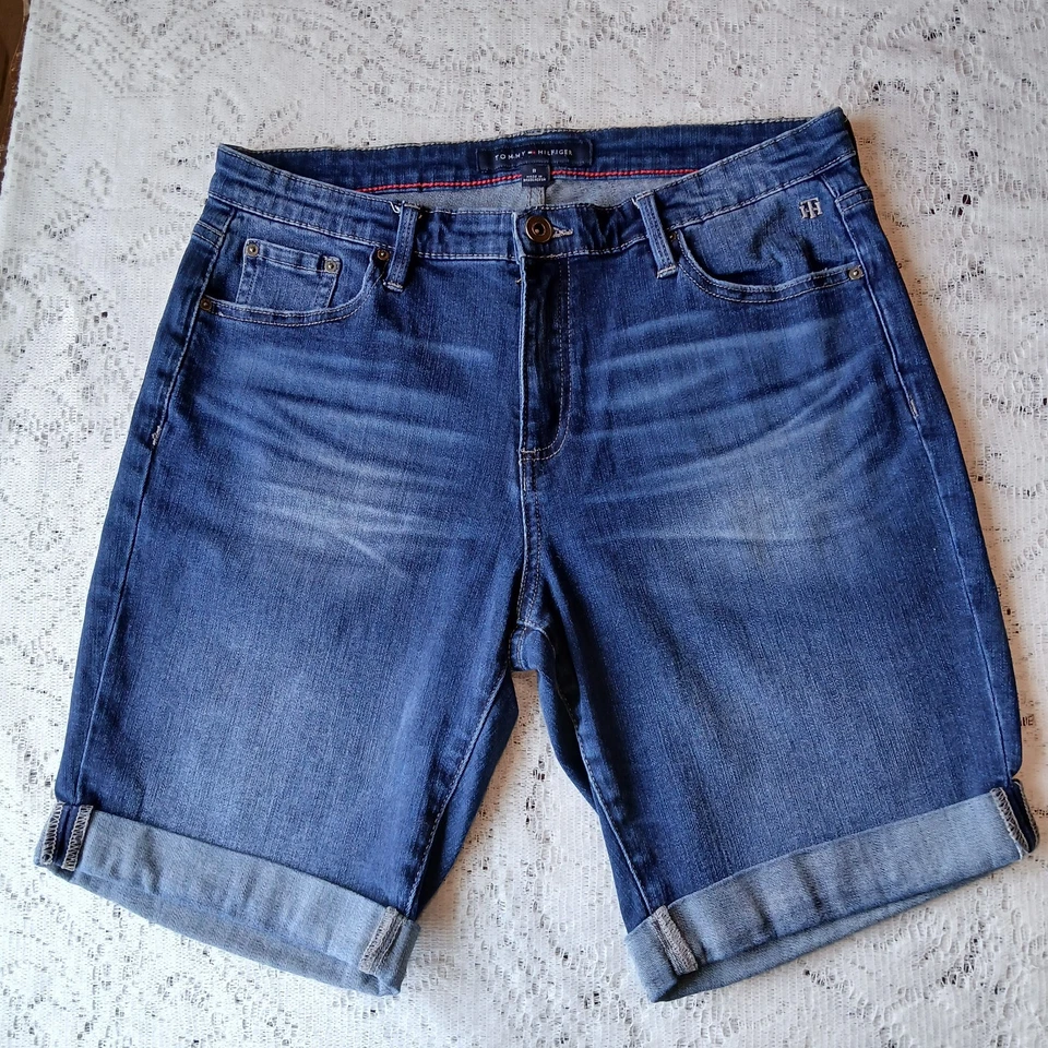 Tommy Hilfiger Women's Denim Shorts Sz 8 (W30)  Jean Shorts, Stretch Blue Cuffed - Image 2 of 4