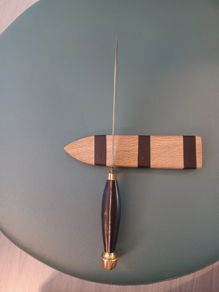 老匕首 — 第 3/4 张图片