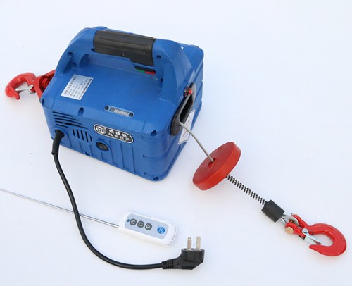 220V 500kg X 7.6m Portable Household Electric Winch Wireless Control  - Afbeelding 1 van 7