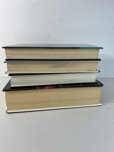 Dean Koontz Hardback Book Lot 4 Books containing 7 Novels Shattered Eyes Light - Picture 6 of 7