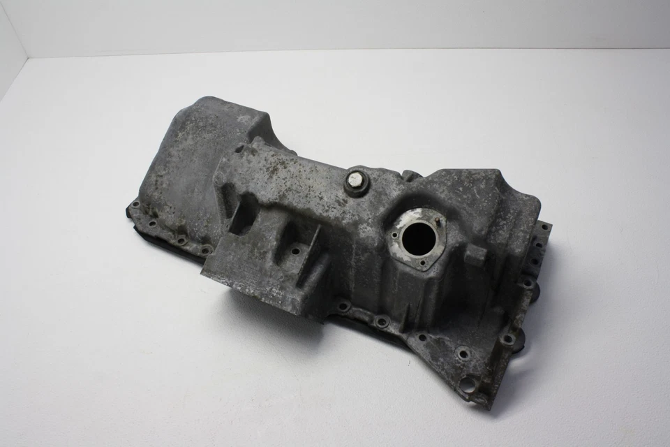 2007 - 2013 BMW X5 E70 масляный поддон двигателя OEM 7560308 - Изображение 2 из 4